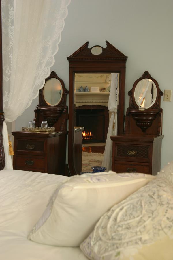 Bed and Breakfast Grand Victorian Ніагара-Фоллс Екстер'єр фото